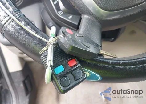 2013 Ford Escape Se z USA, uszkodzony, nr VIN 1FMCU0GX4DUA95161